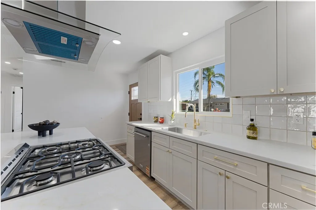 755 W Citrus Edge, Glendora, California 91740 home-pic-4